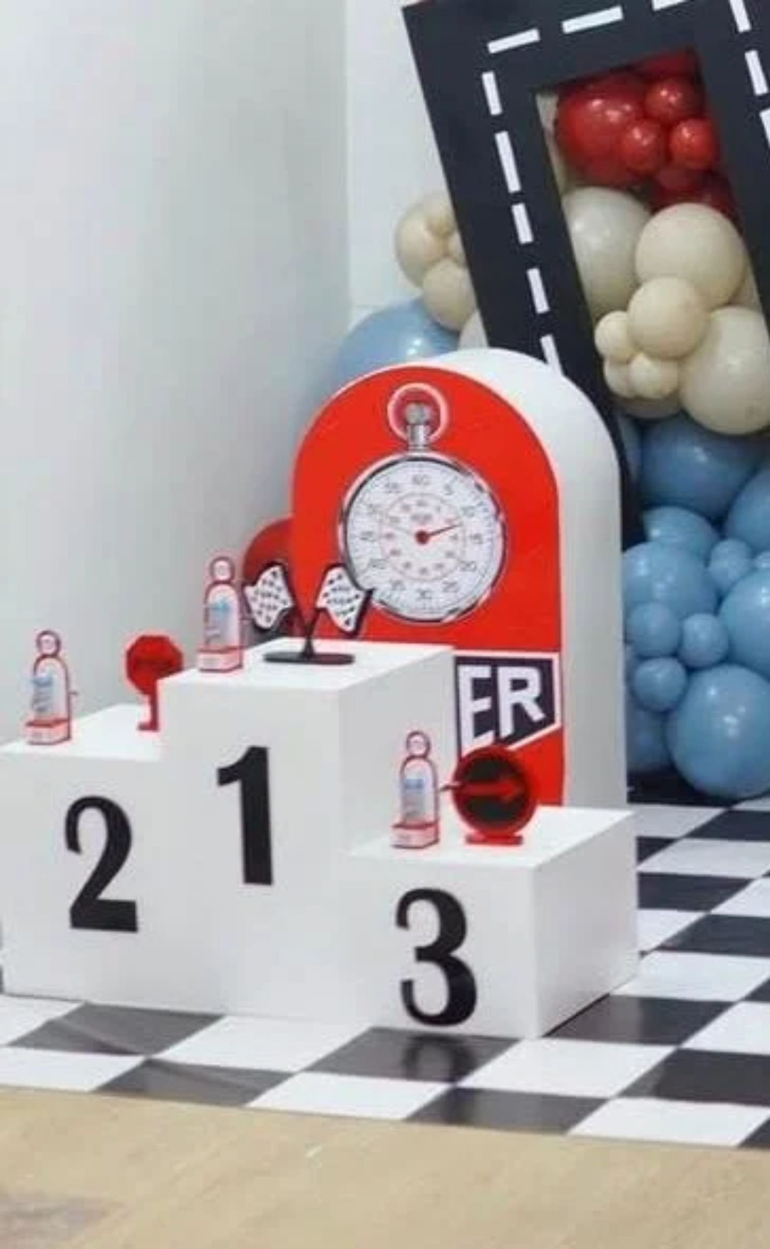 PODIUM EN MADERA #13232 - Imagen 2